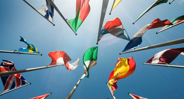 Trật tự chính trị và suy tàn chính trị